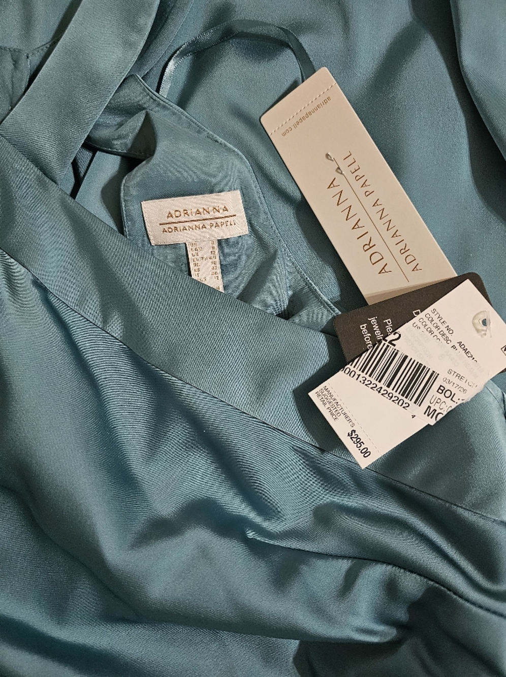 Women's Clothing (671) - Picture 10 of 10